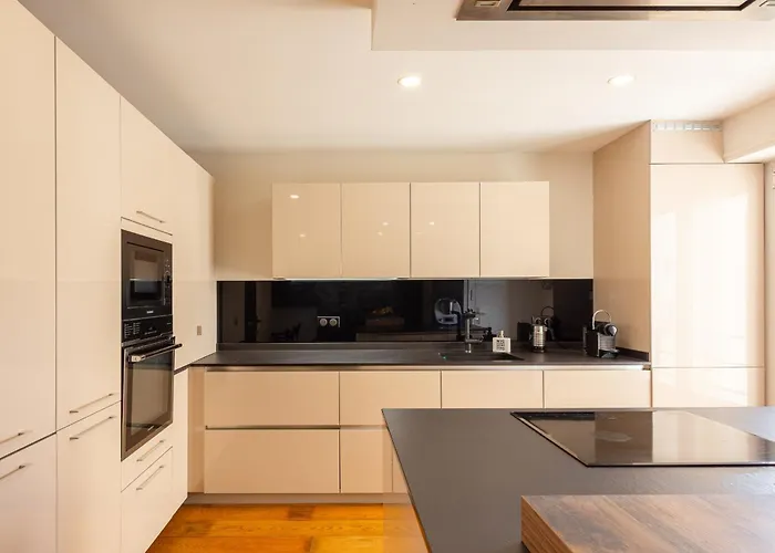 Coastal Escape Keyweek In With Balcony And Parking Lejlighed Biarritz