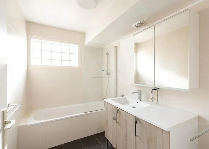 Coastal Escape Keyweek In With Balcony And Parking Апартаменти Біарріц