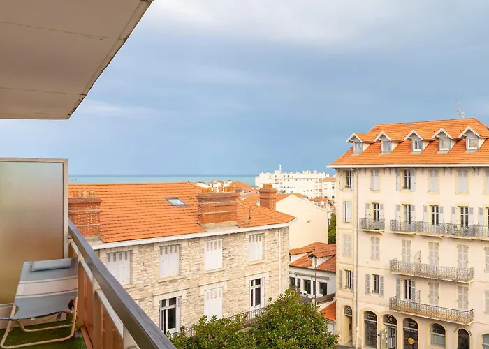 Coastal Escape Keyweek In With Balcony And Parking * Біарріц